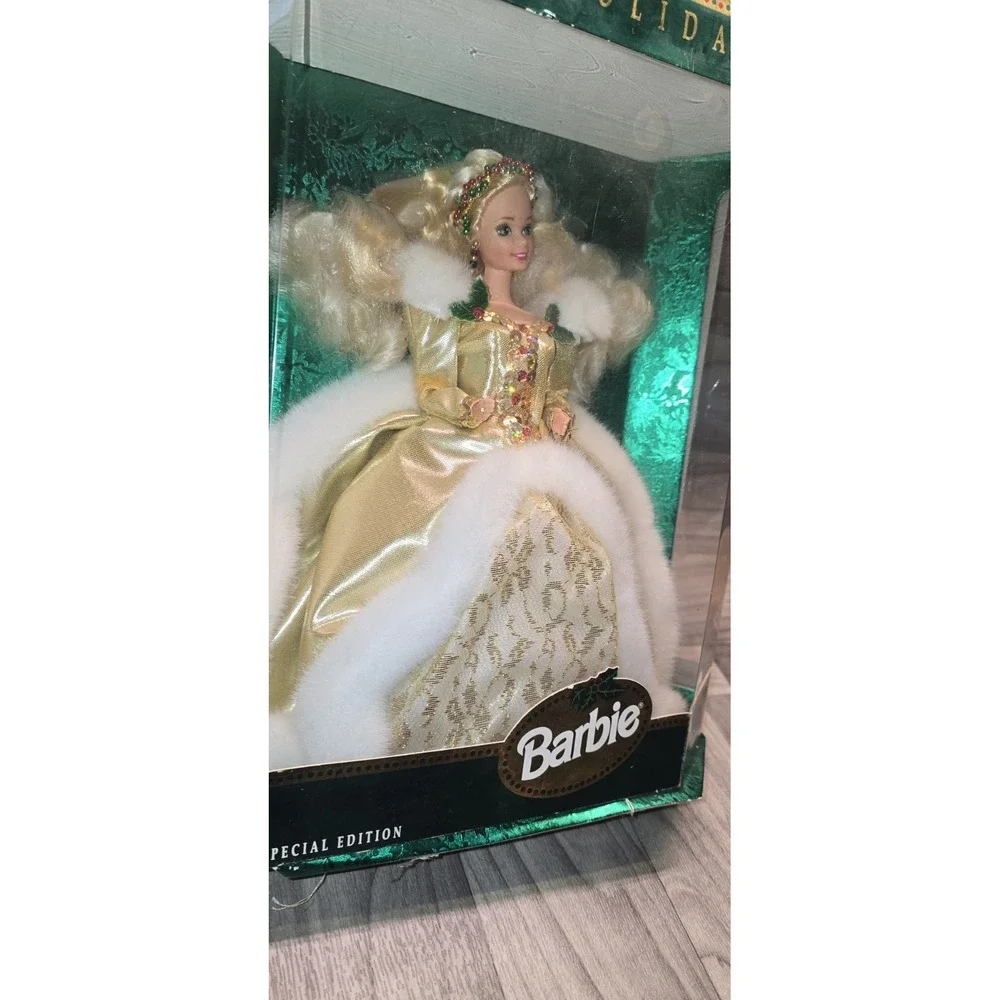 1994 MATTEL BARBIE HAPPY HOLIDAYS SPECIAL EDITION. VINTAGE BARBIE DOLL